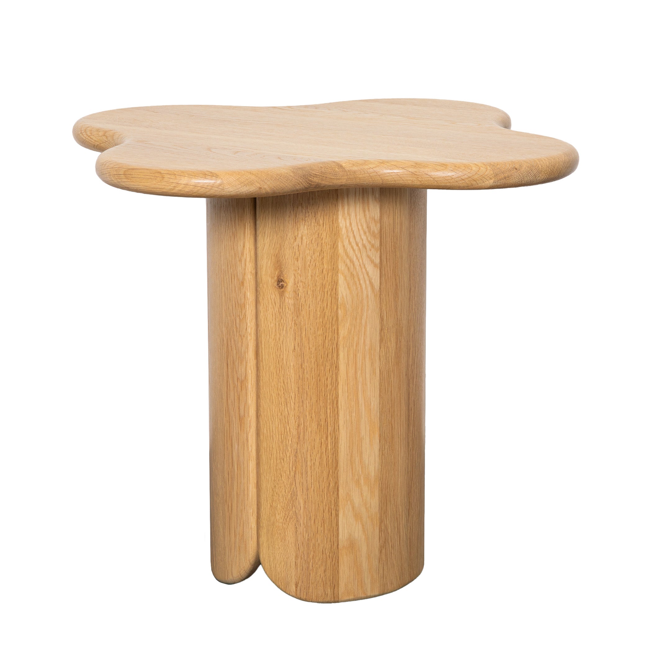 Table de chevet en chêne blanc scandinave avec forme compacte et épurée pour chambre à coucher