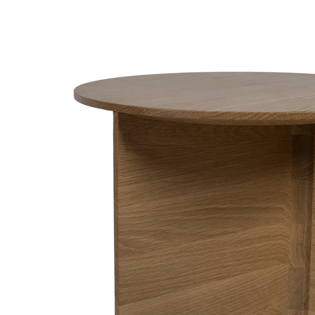 Table d'appoint minimaliste en bois massif avec pied conique en T pour chambre à coucher