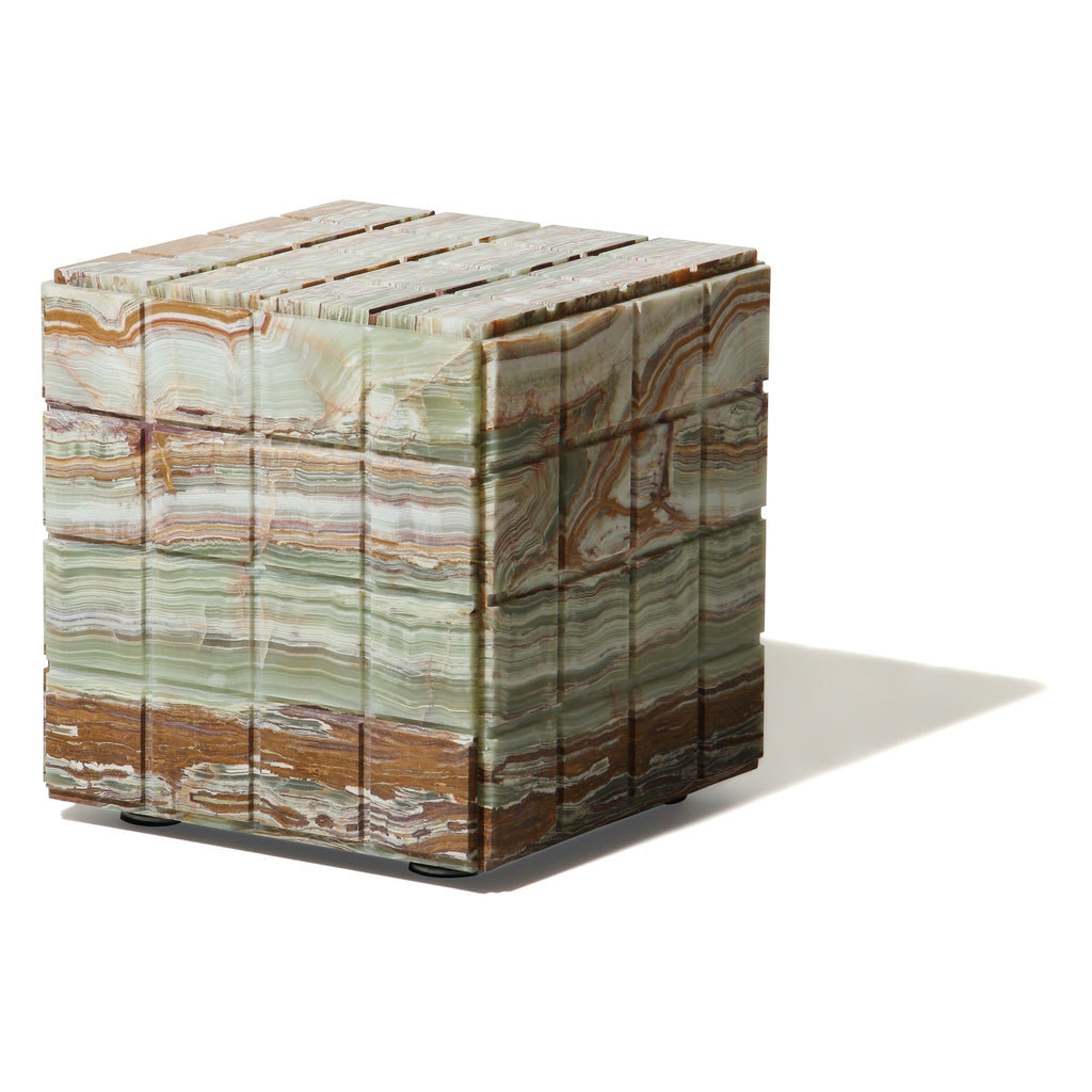 Table d'appoint moderne en marbre mat effet terrain avec fente pour salon